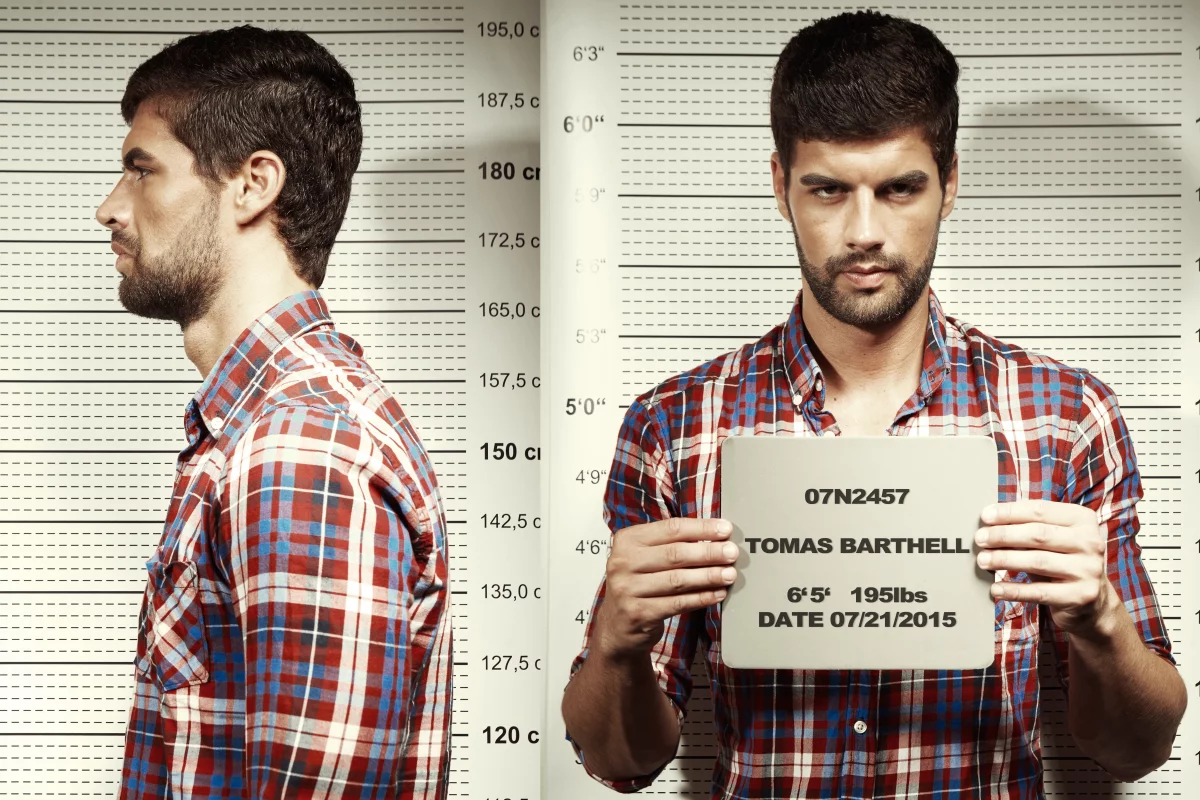 When viewing photos of people they knew, test subjects' gaze tended to rest on fewer areas of the face, but for longer periods of time