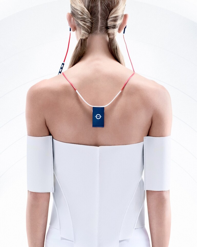 The pendant can be worn on the front or back of your neck
