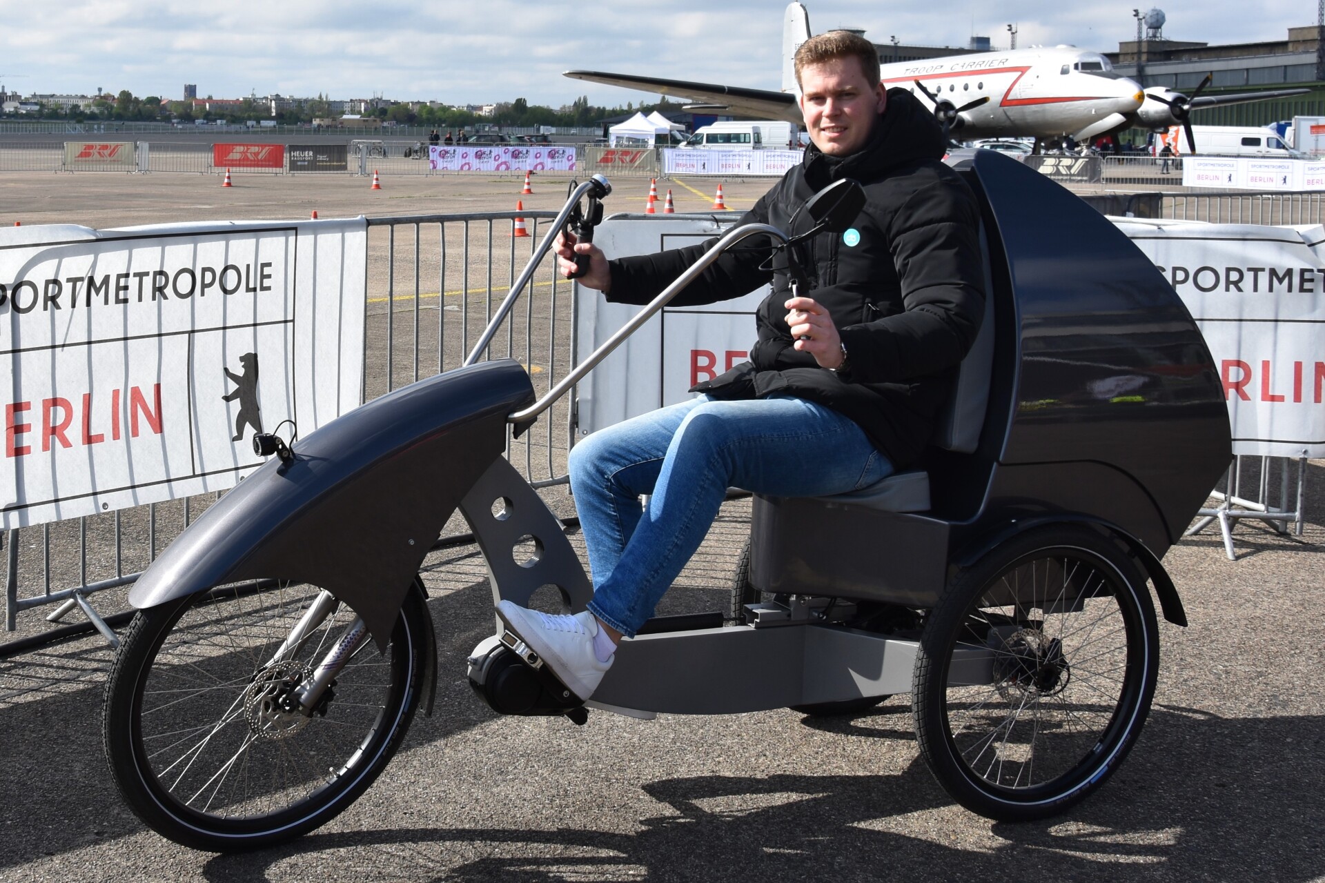 Helicon eº is like the Schwinn Stingray of electricassist cargo trikes