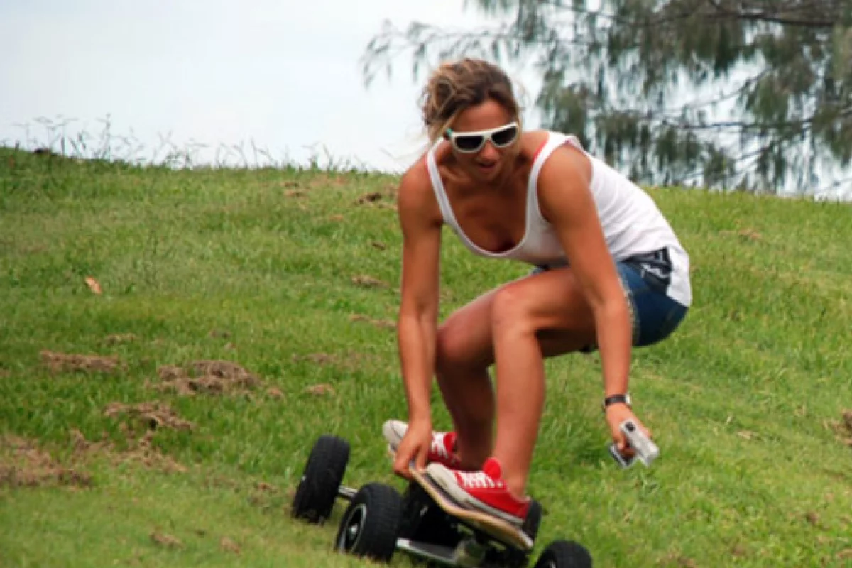 Fiik handles downhill, off road