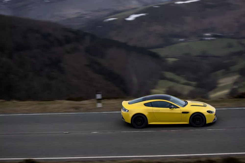 V12 Vantage S has a near perfect 48:52 weight ratio