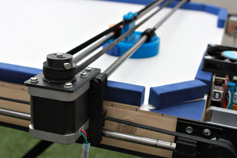 Arduinos, a video camera and a PC help to control the robot