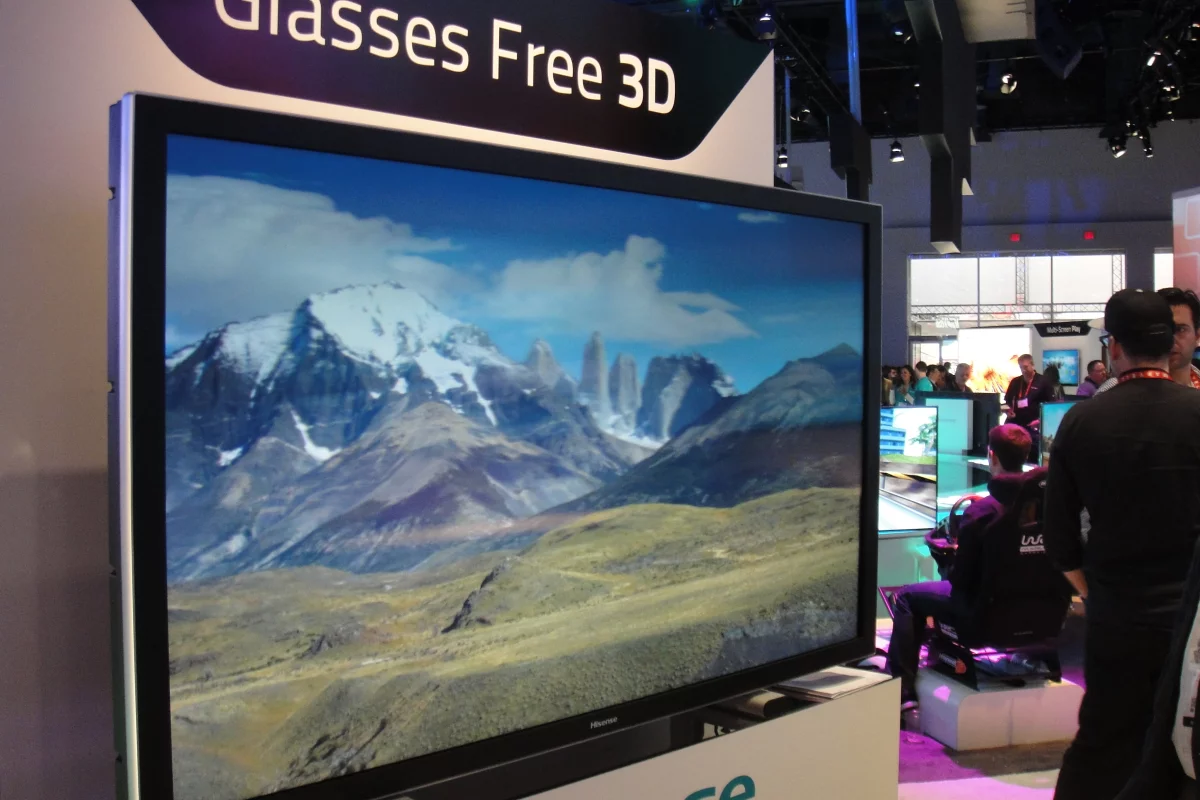 The new 60-inch TV uses an Ultra High Definition (UHD) panel to provide a clear, 3D picture from almost any angle, so multiple viewers can enjoy the 3D effect without needing multiple pairs of glasses