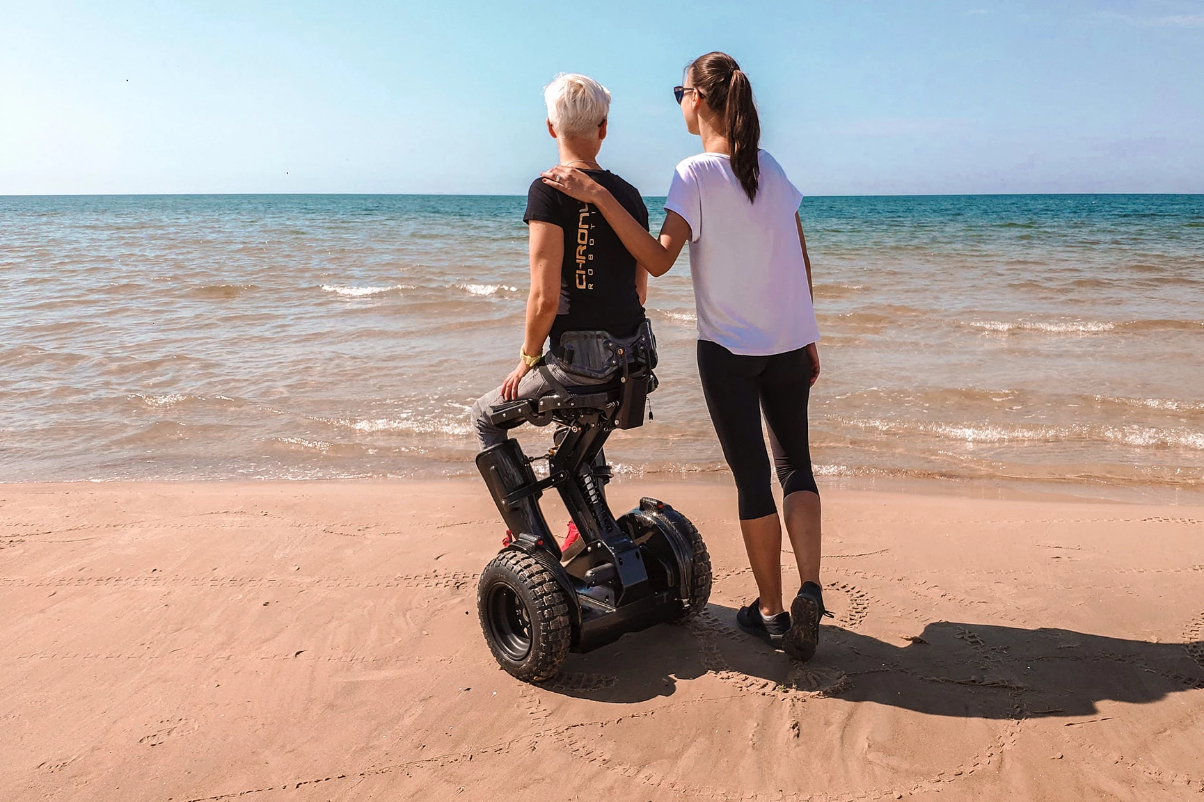 The Kim-e raises users to a semi-standing position, both when moving and standing stationary