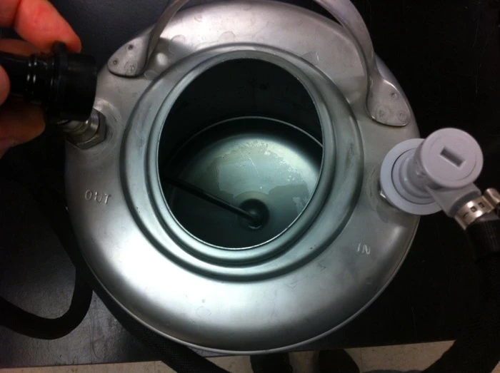 Filling the keg with water