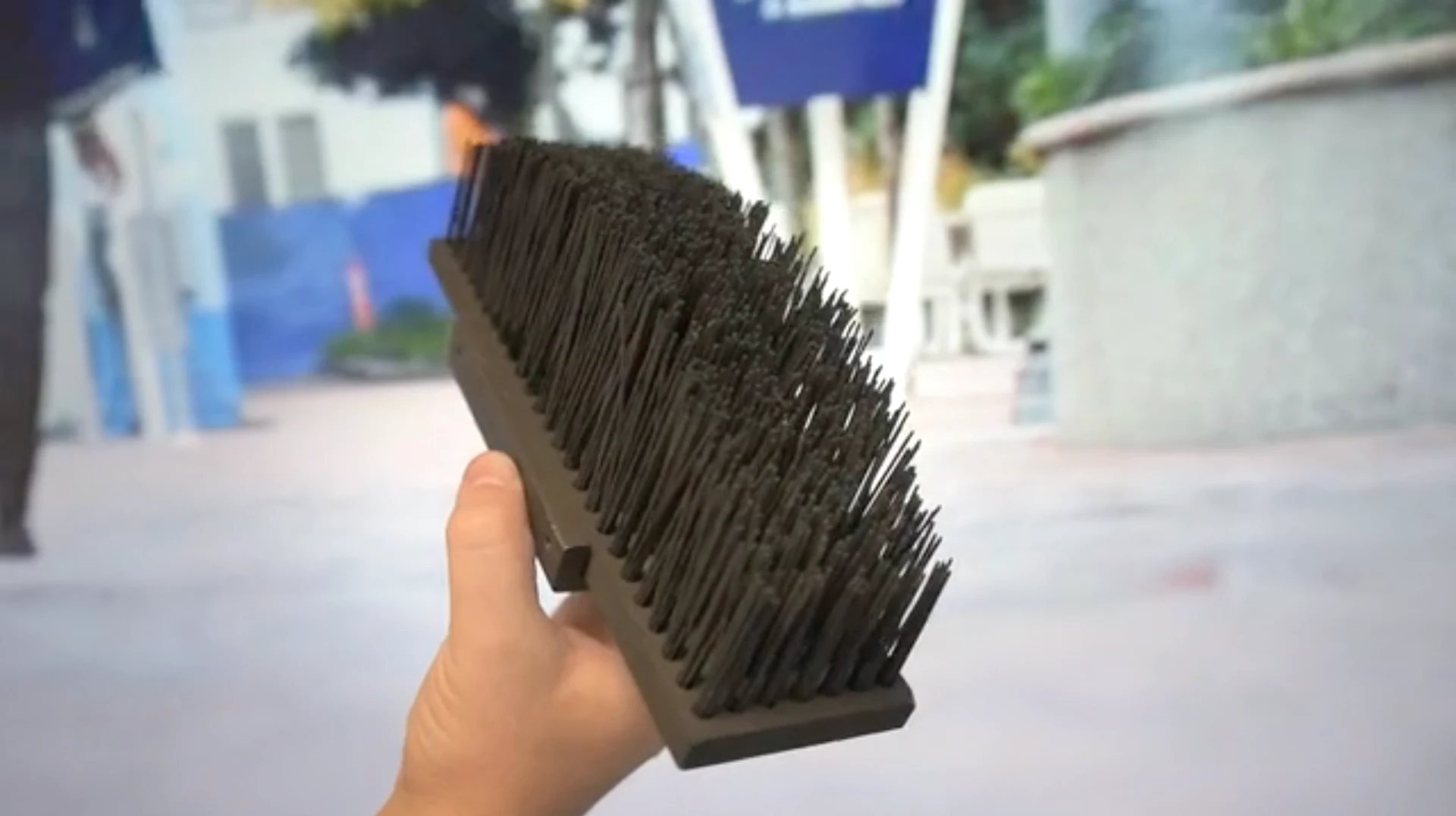 A Solowheel Brush missing its Solowheel – or failing that a big stick