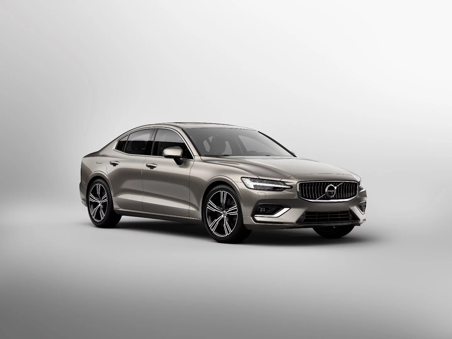 Volvo's new mid-size sedan