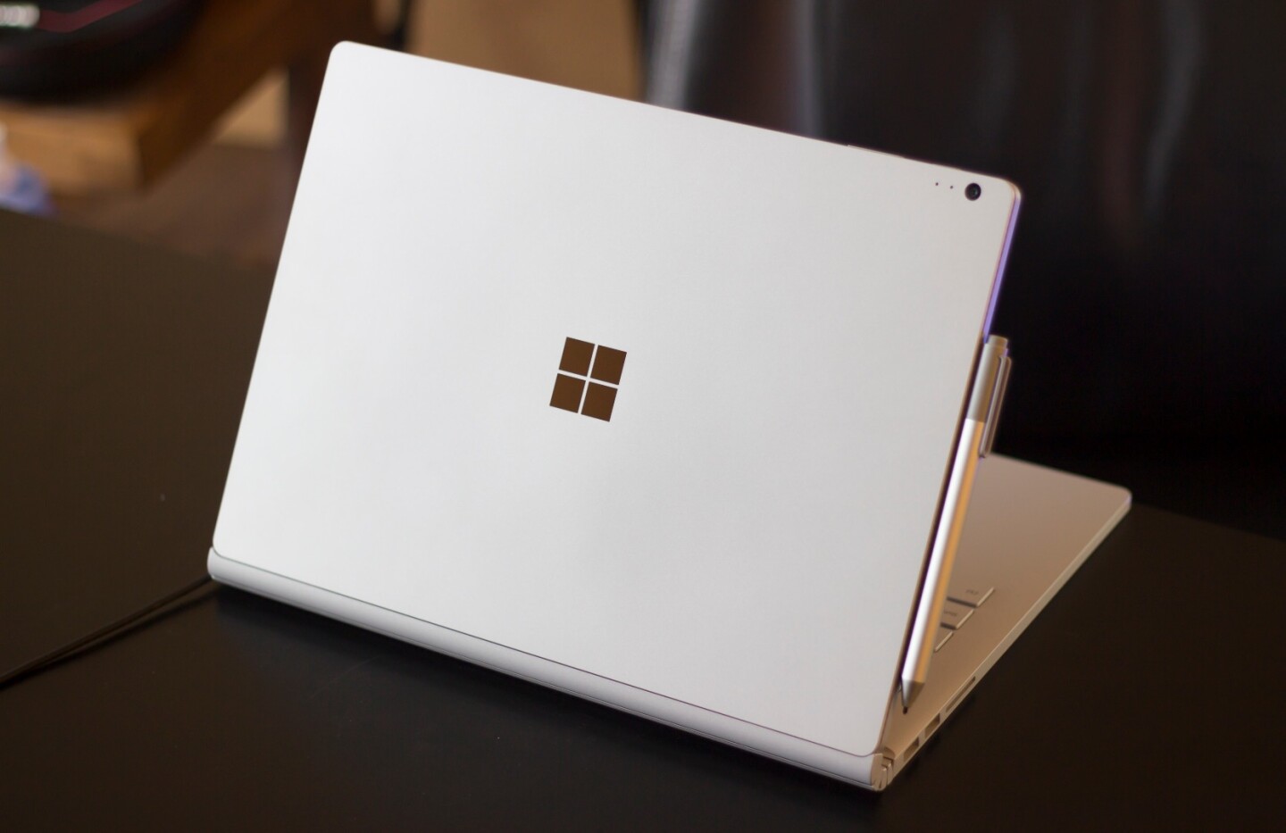 The Surface Book's magnesium build
