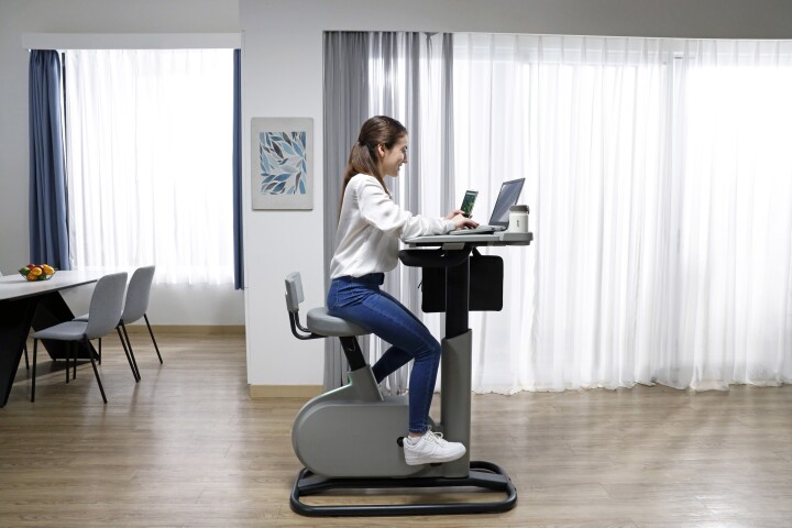 The eKinekt BD 3 could help you keep fit at work, while also using pedal power to charge mobile devices