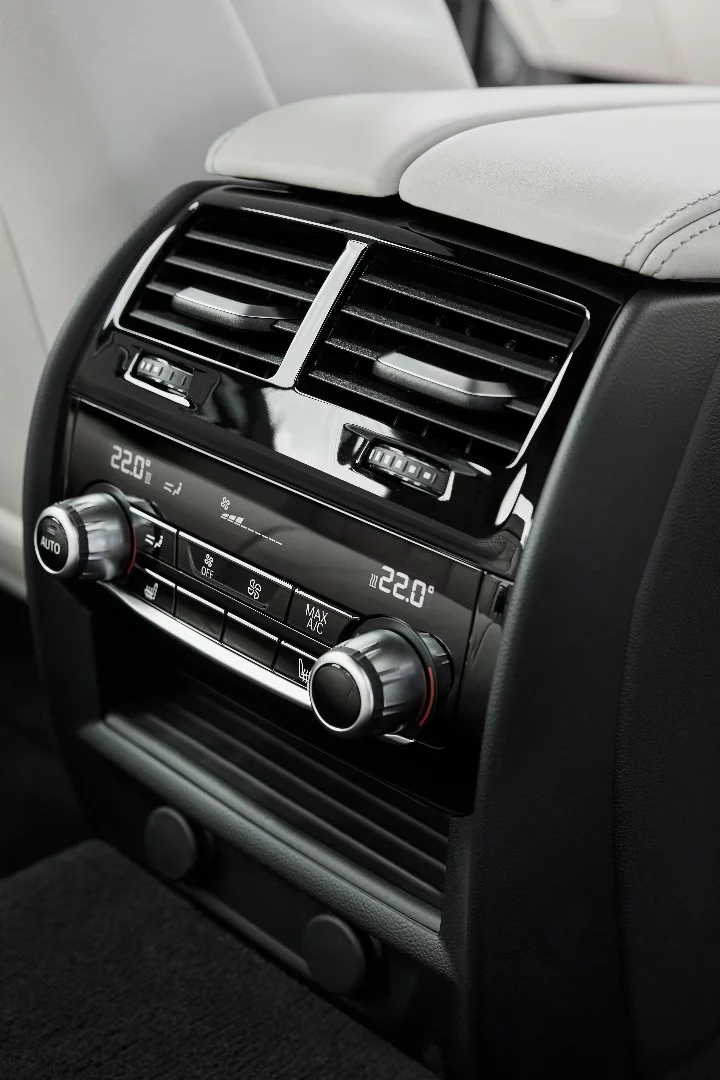 The improved quality in the BMW 5 Series stretches to the back seat as well