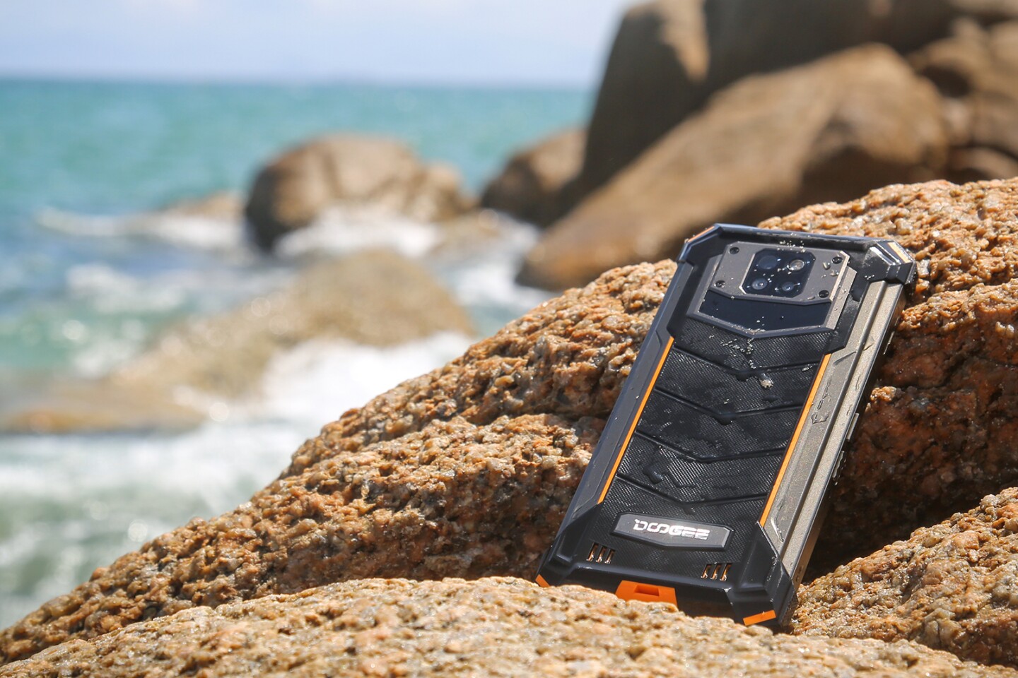 The Doogee S88 Pro Is A Seriously Tough Long Lasting Smartphone