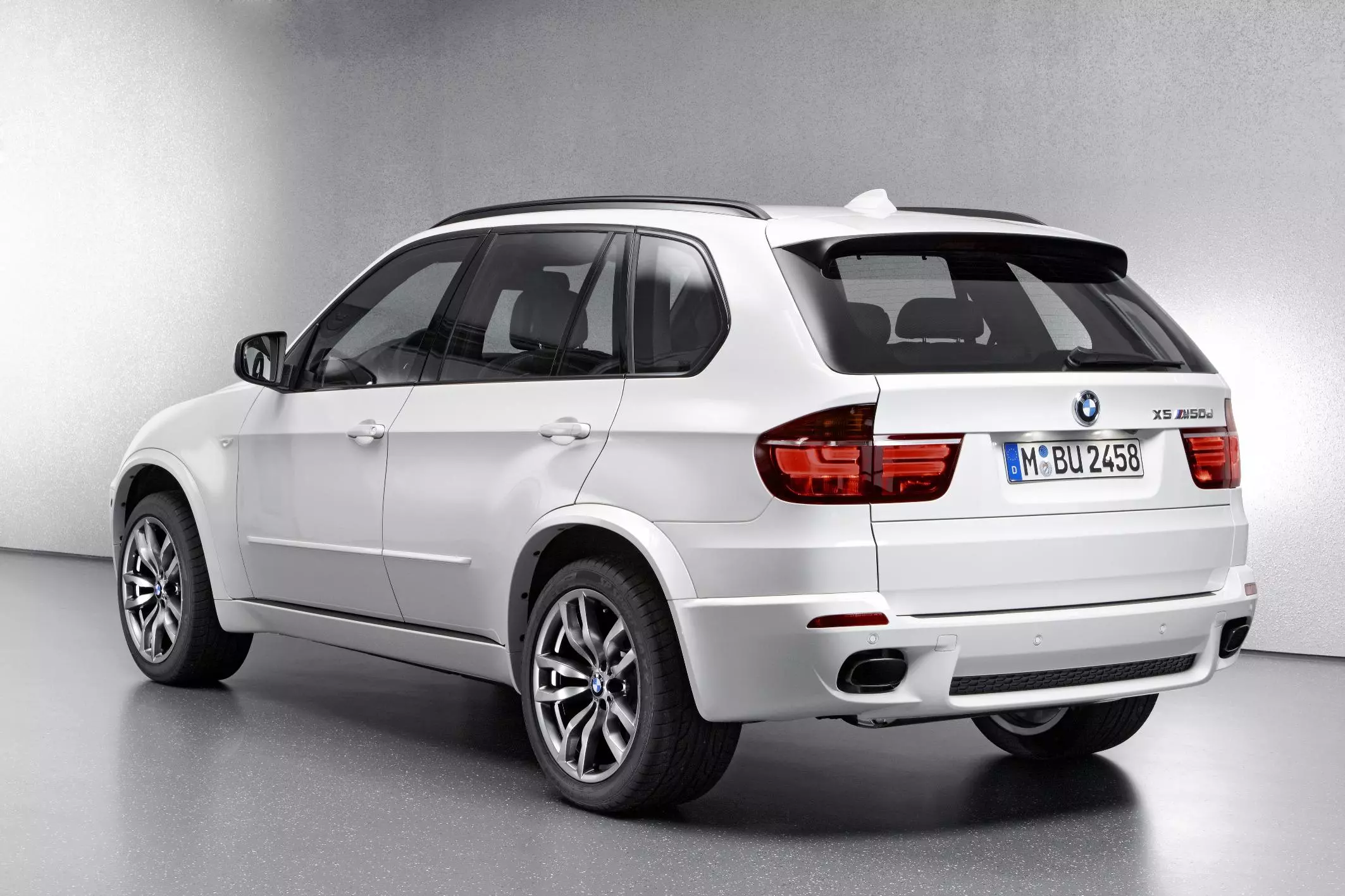 The BMW X5 M50d