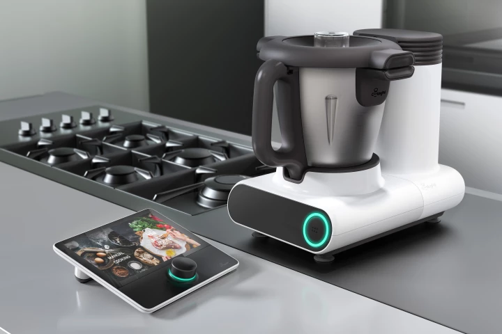 Julia is designed to make cooking easy for the uninitiated