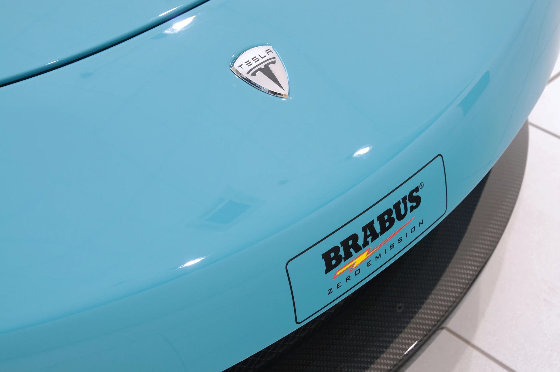 The TESLA Roadster Sport BRABUS Green Package