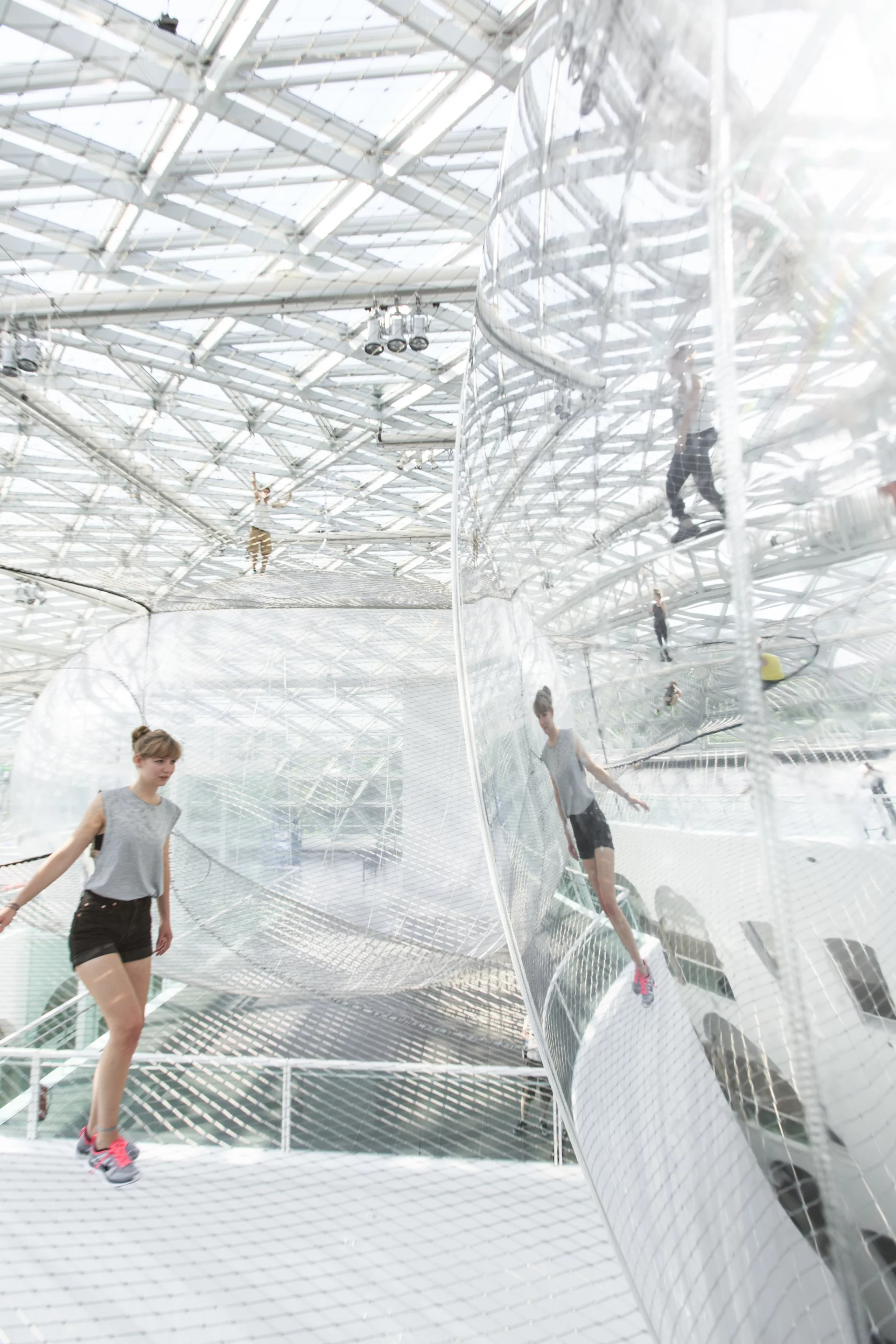 The installation is suspended 20m (60 ft) above the piazza (Image: Studio Tomás Saraceno © 2013)