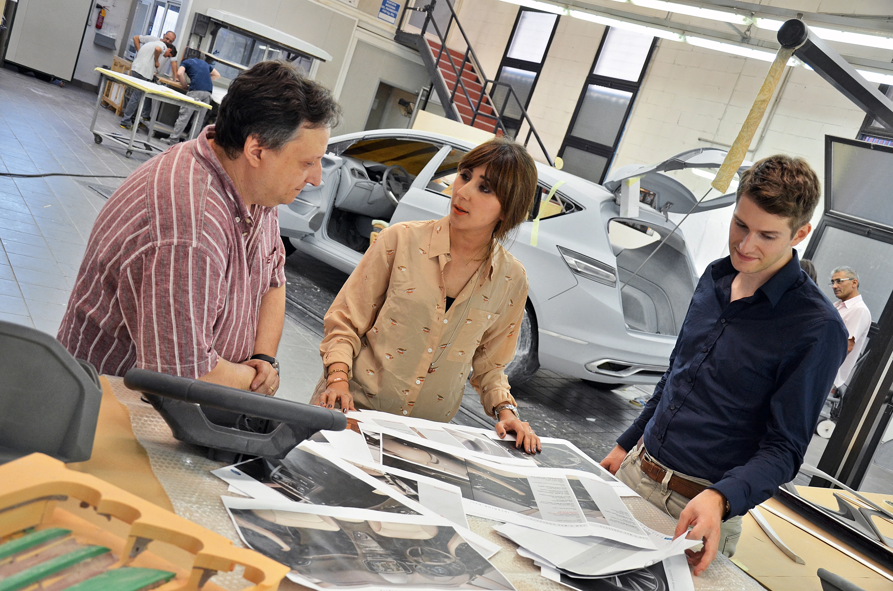 Designers discussing the Ford S-Max Concept
