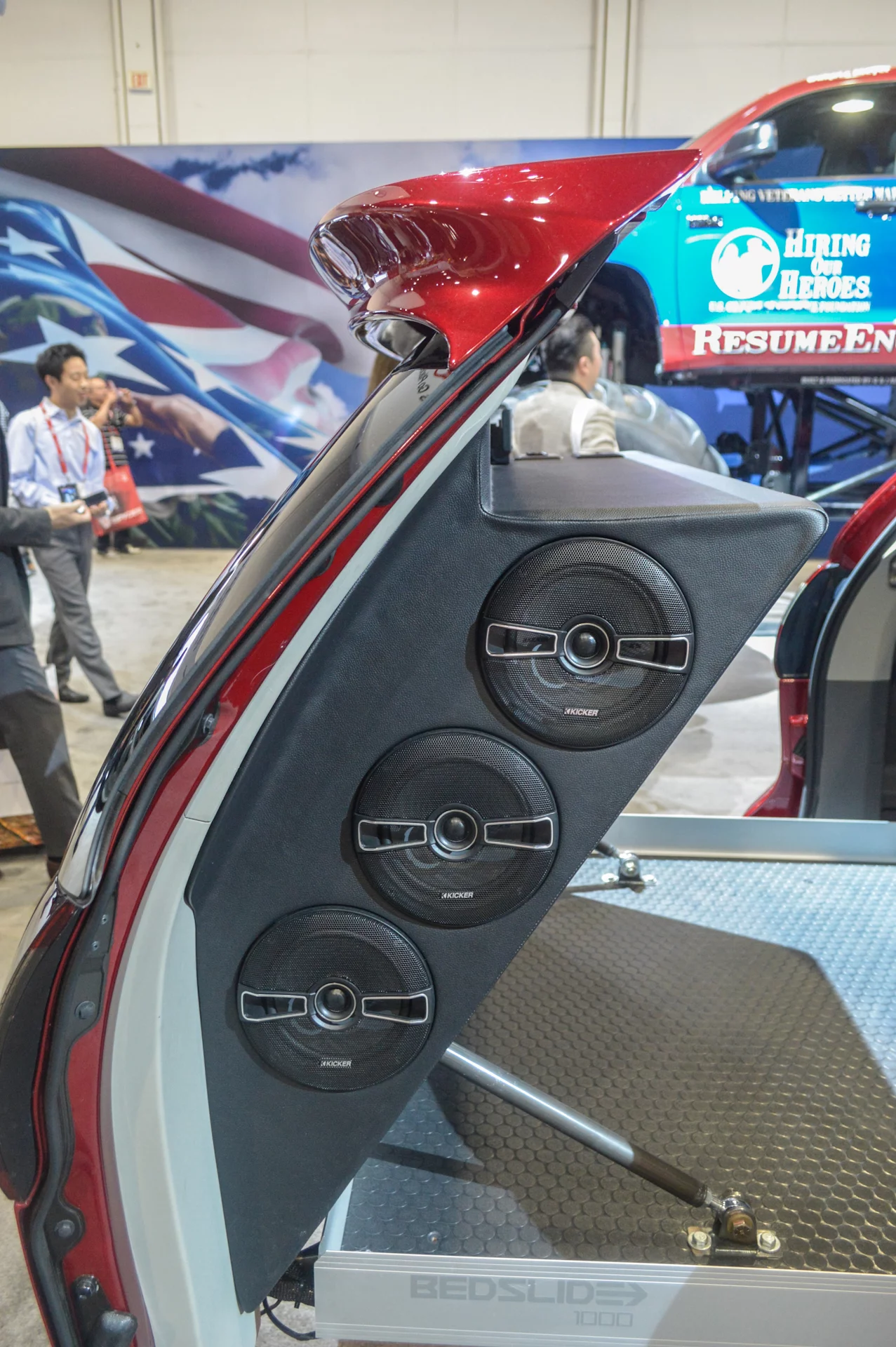 The Sienna mobile DJ booth has 22 6.5-in external speakers, along with four 12-in subwoofers (Photo: C.C. Weiss/Gizmag)