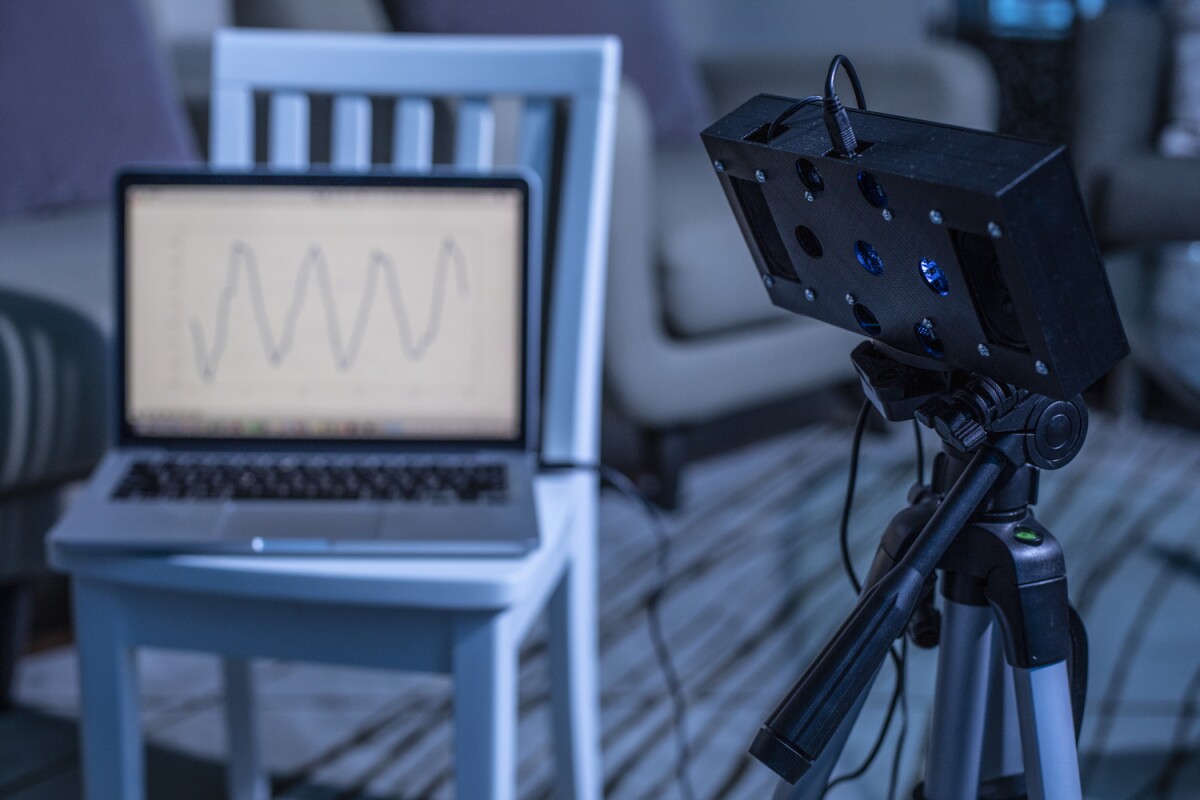 The device plays white noise and records how the noise is reflected back to detect breathing motions of infants' tiny chests.