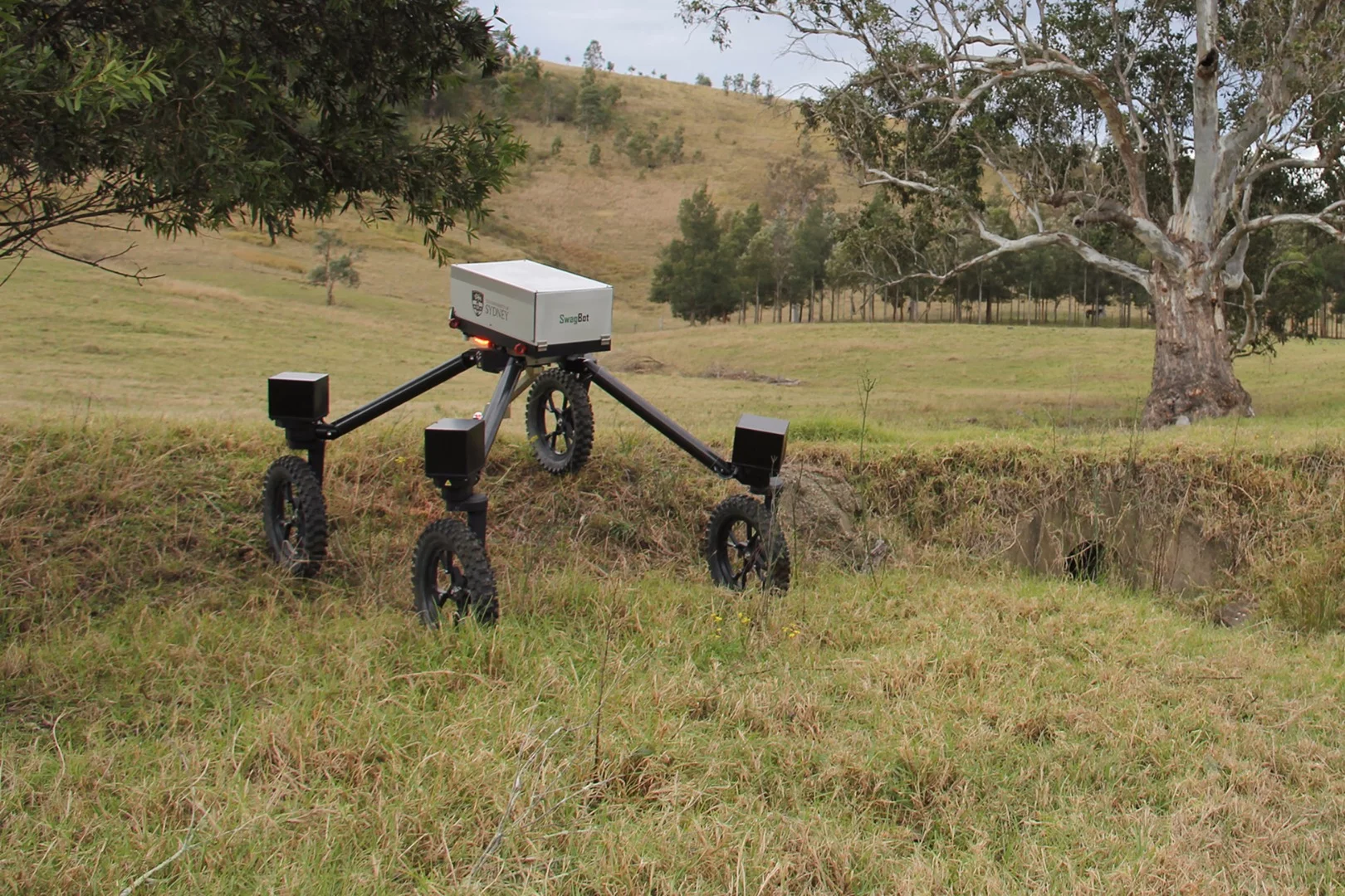 The Australian Centre for Field Robotics at the University of Sydney has a bit of form when it comes to agriculture robots