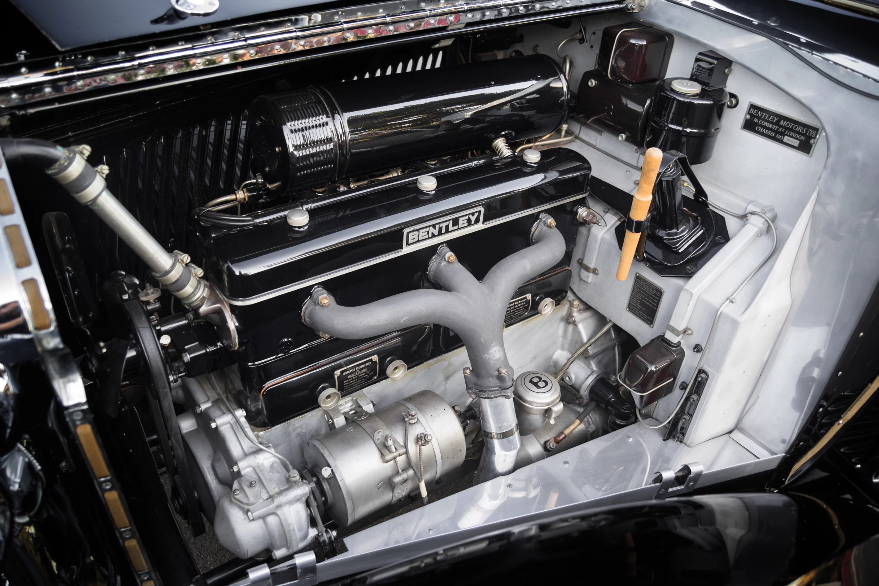 The Sedanca Coupe runs on a 105 bhp, 3,669 cc OHV inline six-cylinder engine