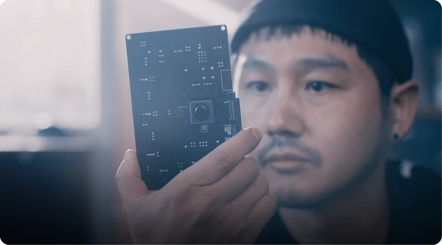The Isocell HP1 sensor is not yet part of a smartphone, so the photographer on this shoot used it mounted straight to a circuit board