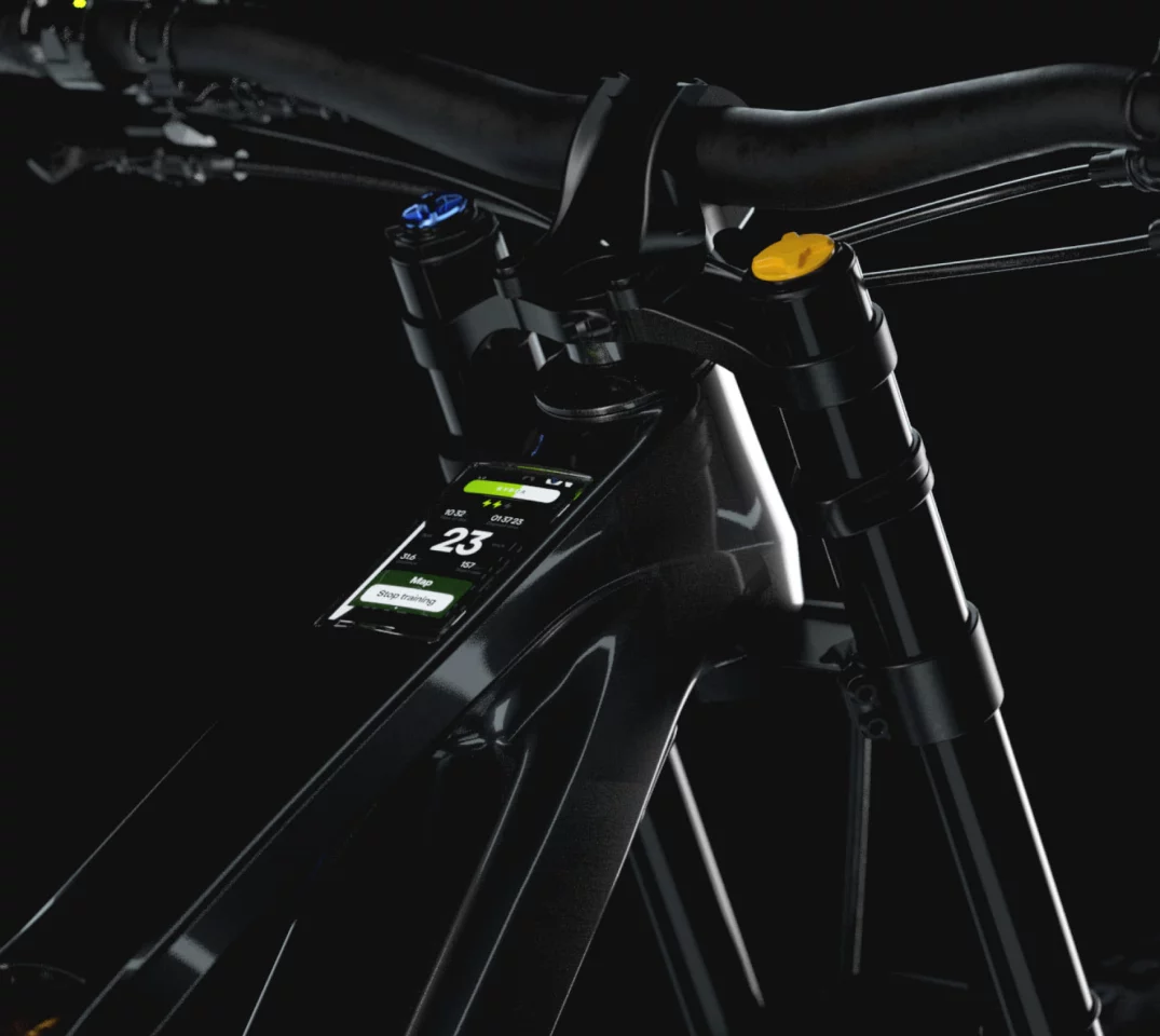 The dash is a high-res, all-weather touchscreen beauty