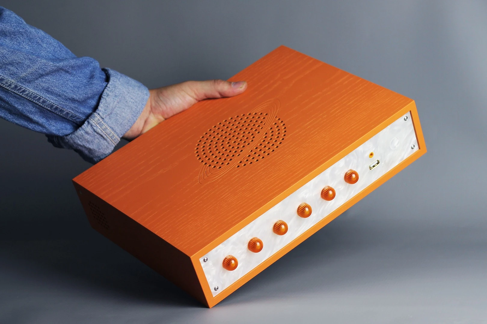 Datorbox: Handcrafted wooden computer cases that come with a built in high-powered gaming computer