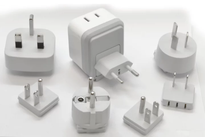 Nan-Fuze is compatible with a variety of electrical outlets, making it the ideal traveling companion