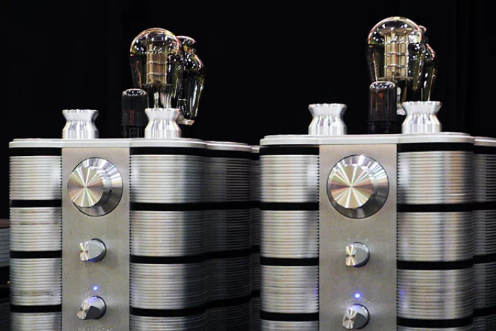 Two Woo Audio WA-234 MONO mono-block headphone/speaker amplifiers