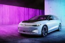 With a drag coefficient of just 0.24 and up to 300 miles of range, the VW ID Space Vizzion Concept is pretty ambitious