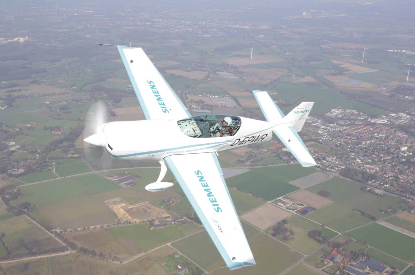 The Extra 330LE electric aerobatic plane holds two world speed records