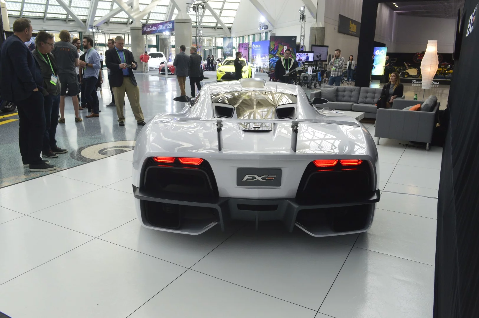 Aria's new FXE hypercar at the 2017 LA Auto Show