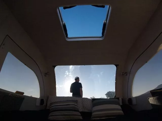 A good look at how the windows open up the interior