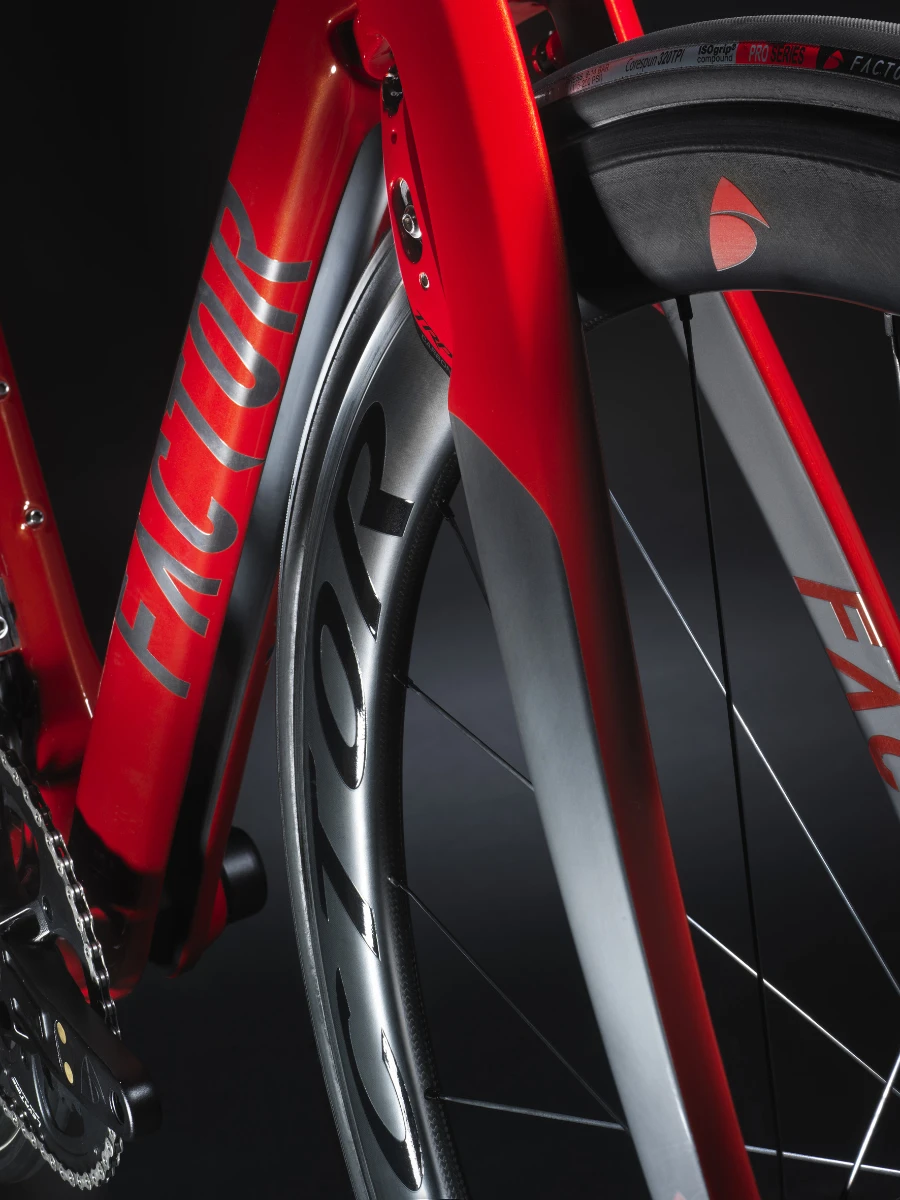 Integrated ANT+ sensors are built into the frame