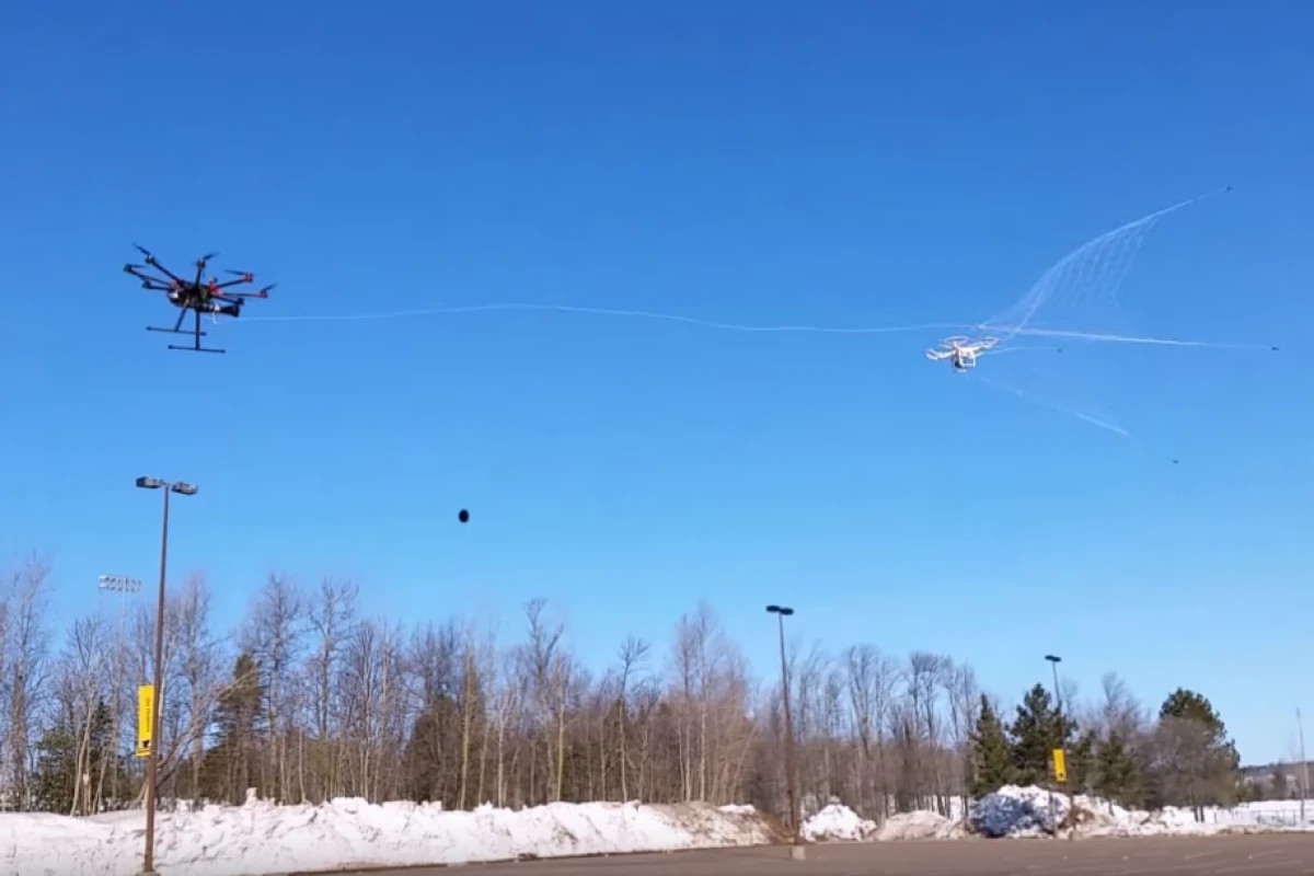 When it spots an illegal aircraft, the predator drone fires a net from as far as 40 ft (12 m) in its direction