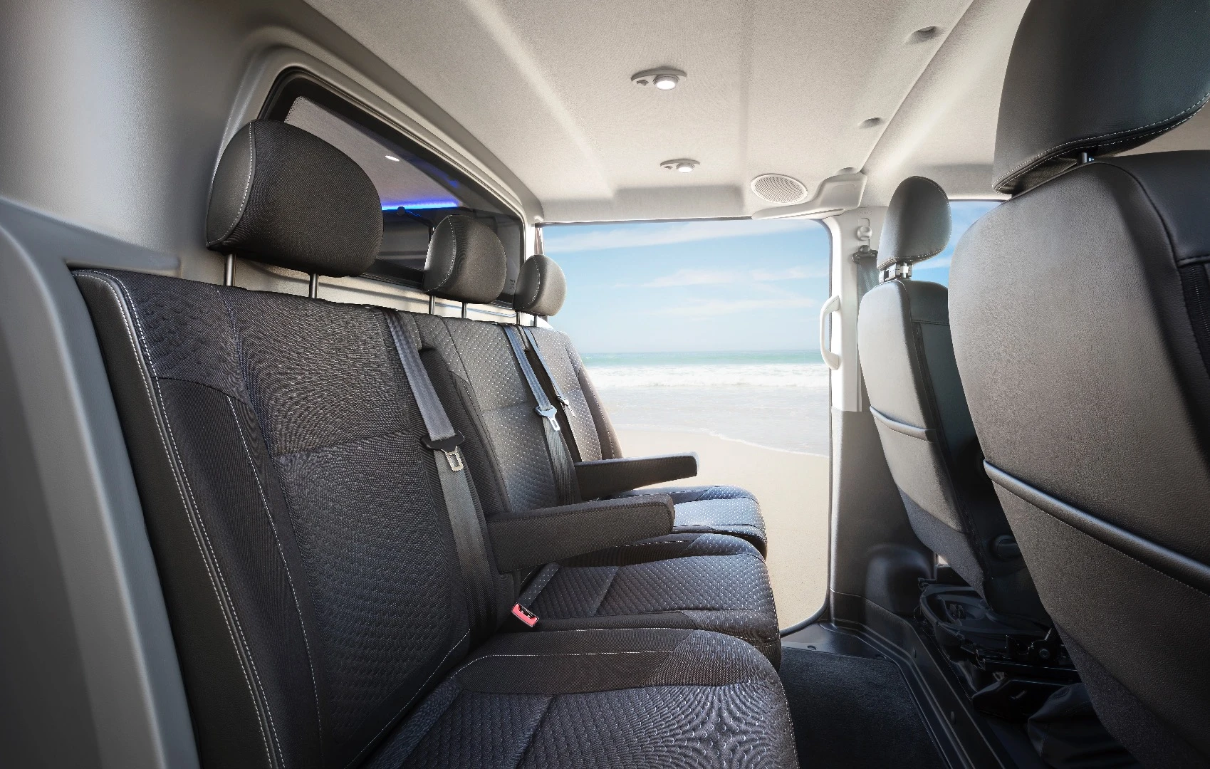 With its two benches, the Vivaro Surf seats five or six