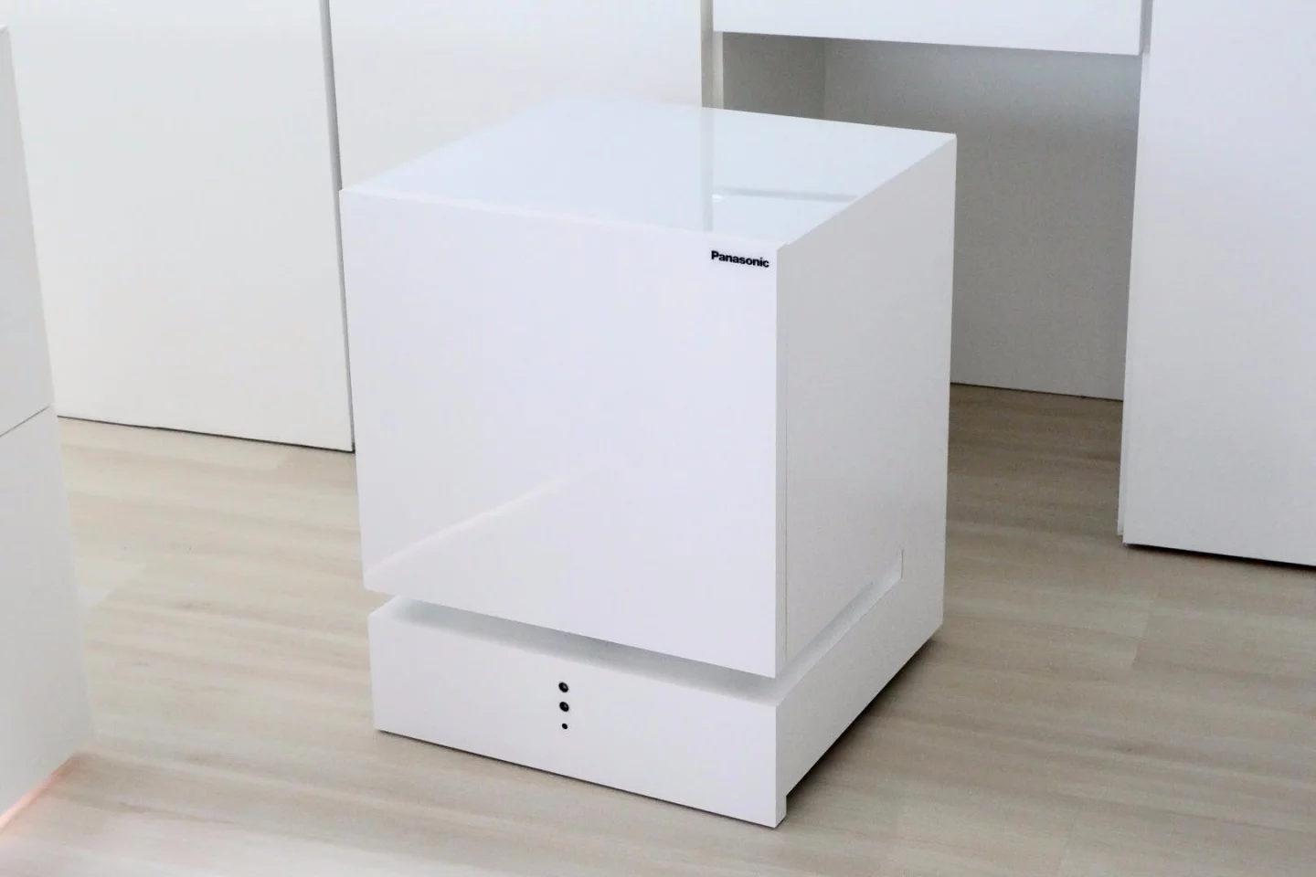 Panasonic's Movable Fridge at IFA 2017