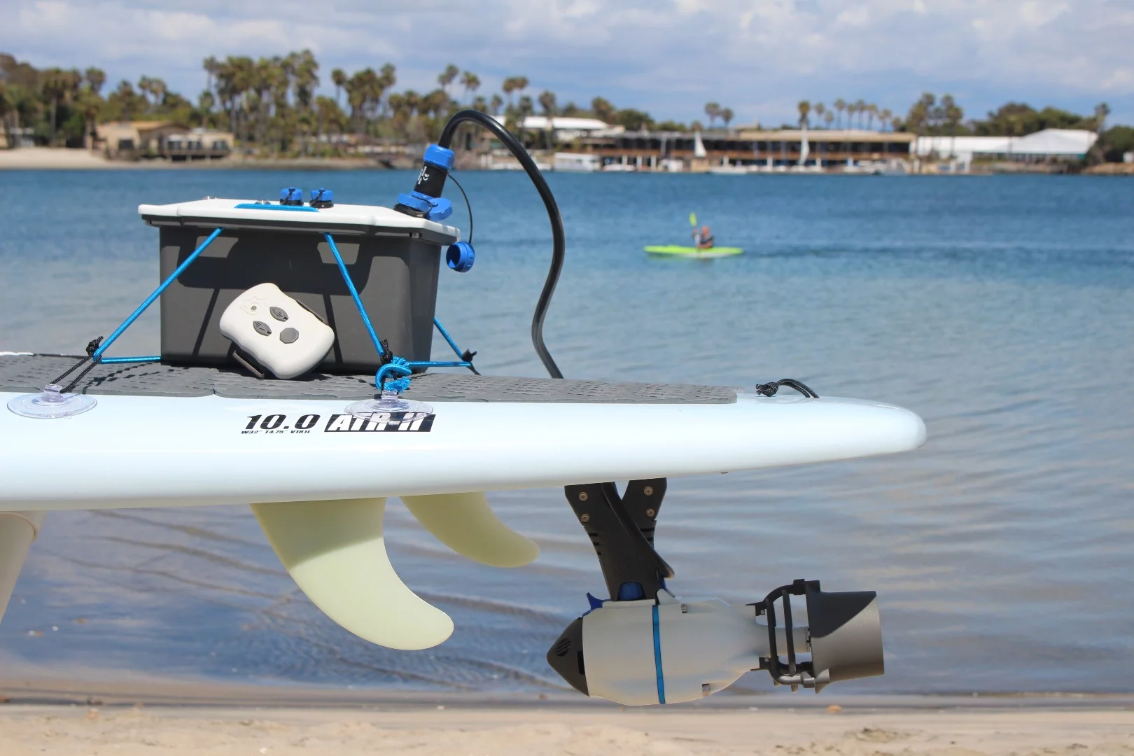 The SUP Jet swaps in for the middle fin