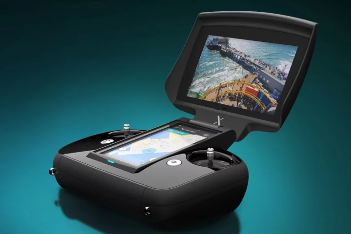 The dual screen controller at the heart of the Evolve experience