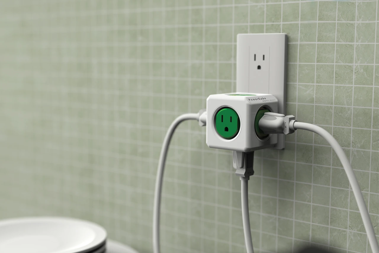 The PowerCube Original offers five conventional outlets