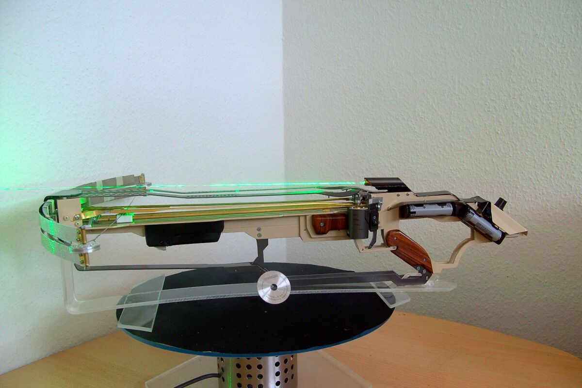 The Blade Drive incorporates an adjustable green laser sighting system, along with another very notable feature