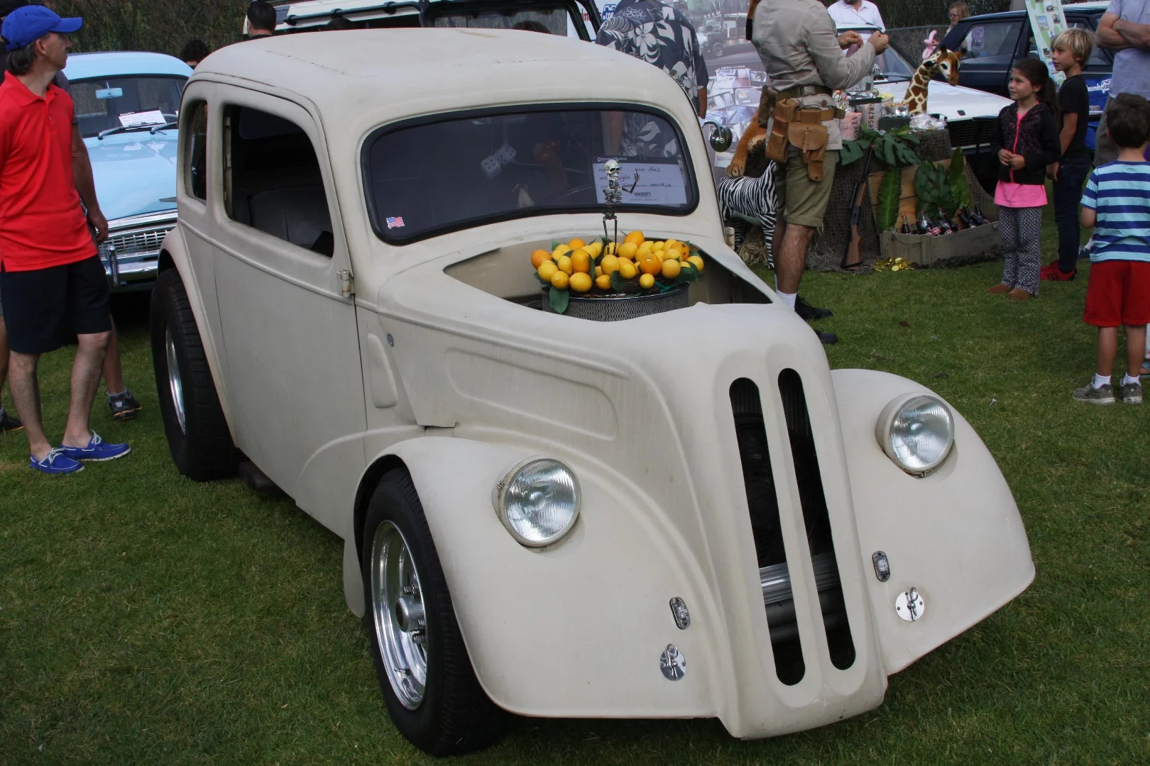 An Angelia gasser with Lemon scented air filter at The Concours d'LeMons.