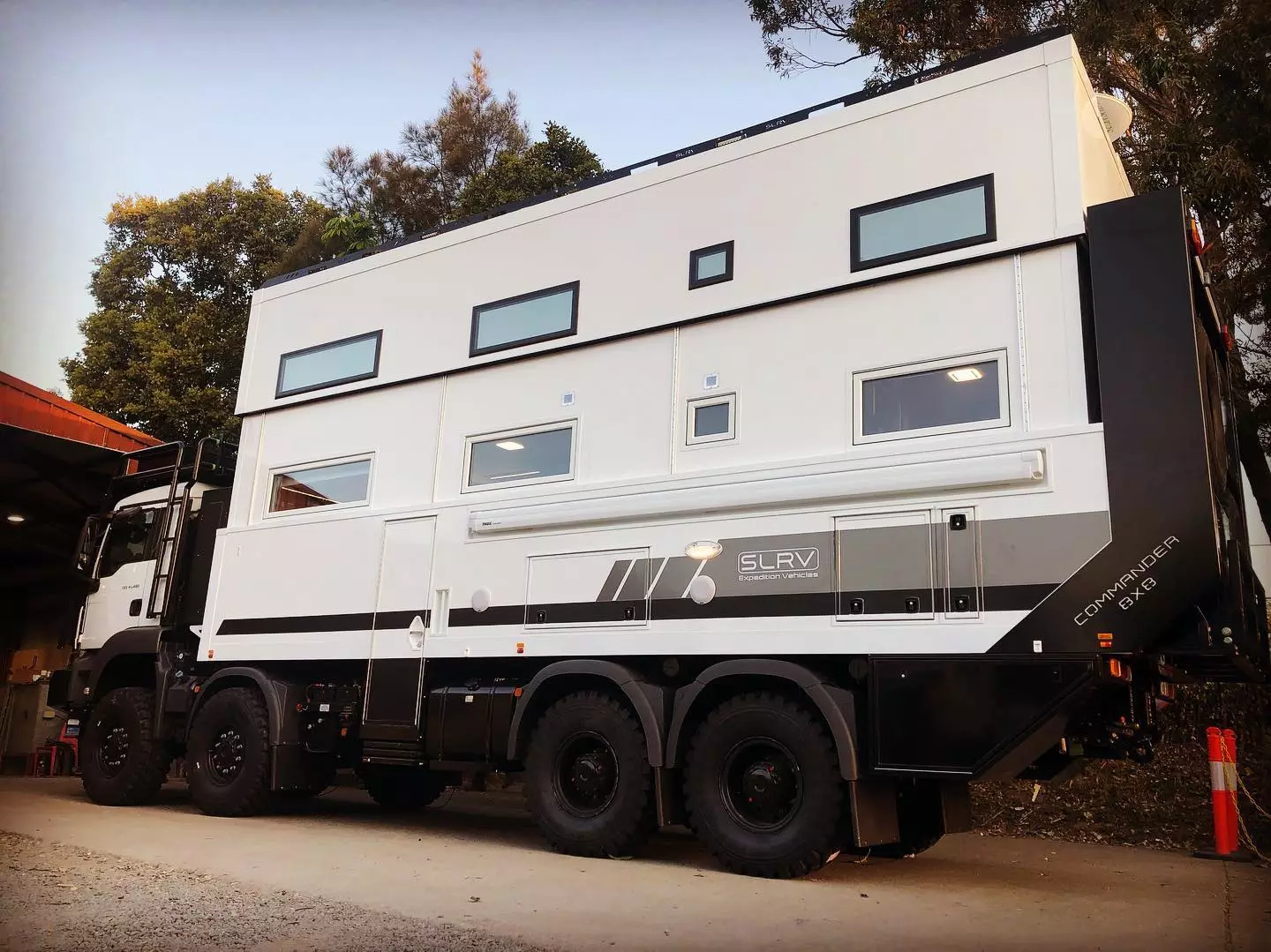 SLRV gives the Commander 8x8 the