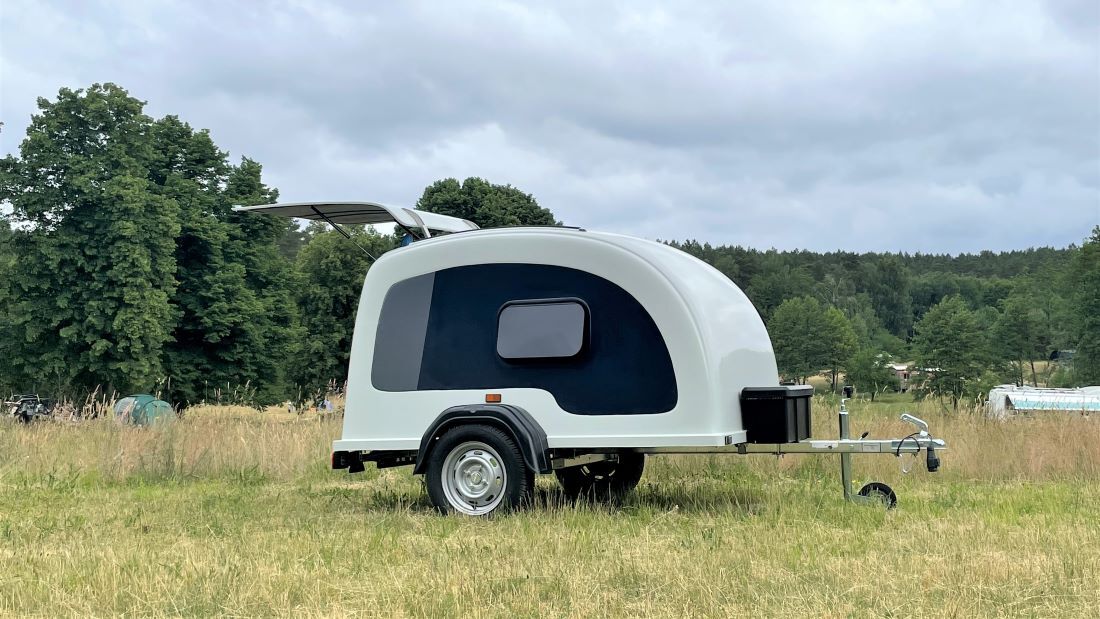 Kleox streamlines the teardrop trailer to its most basic form