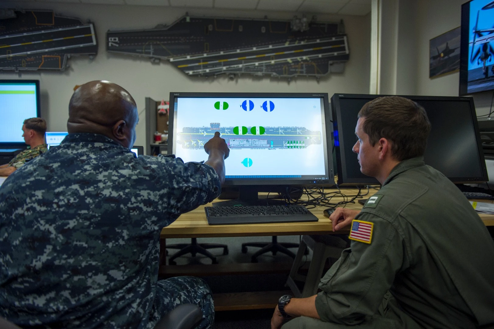 The DSIMS uses a multitouch display