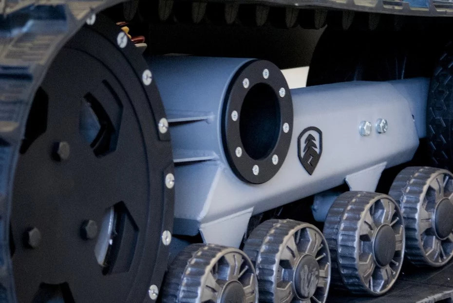 The Mattro Ardenner employs there electric-powered tracks