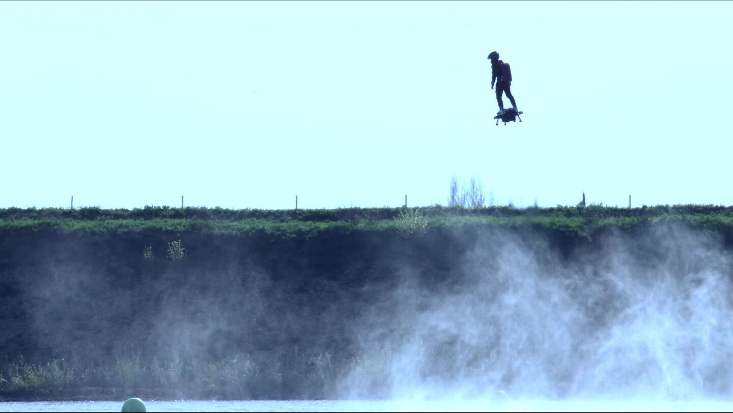 Flyboard Air: untethered flight