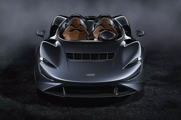 The intake at the middle of the Elva's bonnet allows air to flow in and then up and out