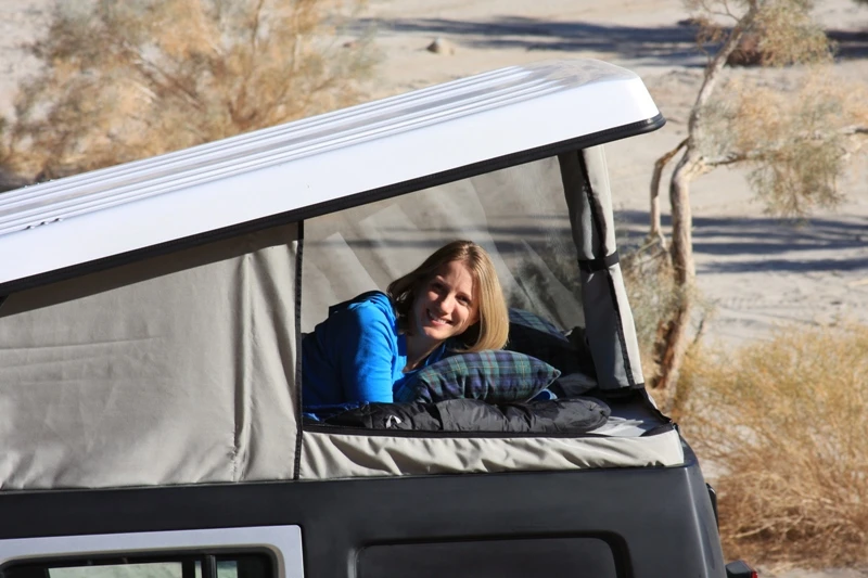 The J30 includes zippered windows