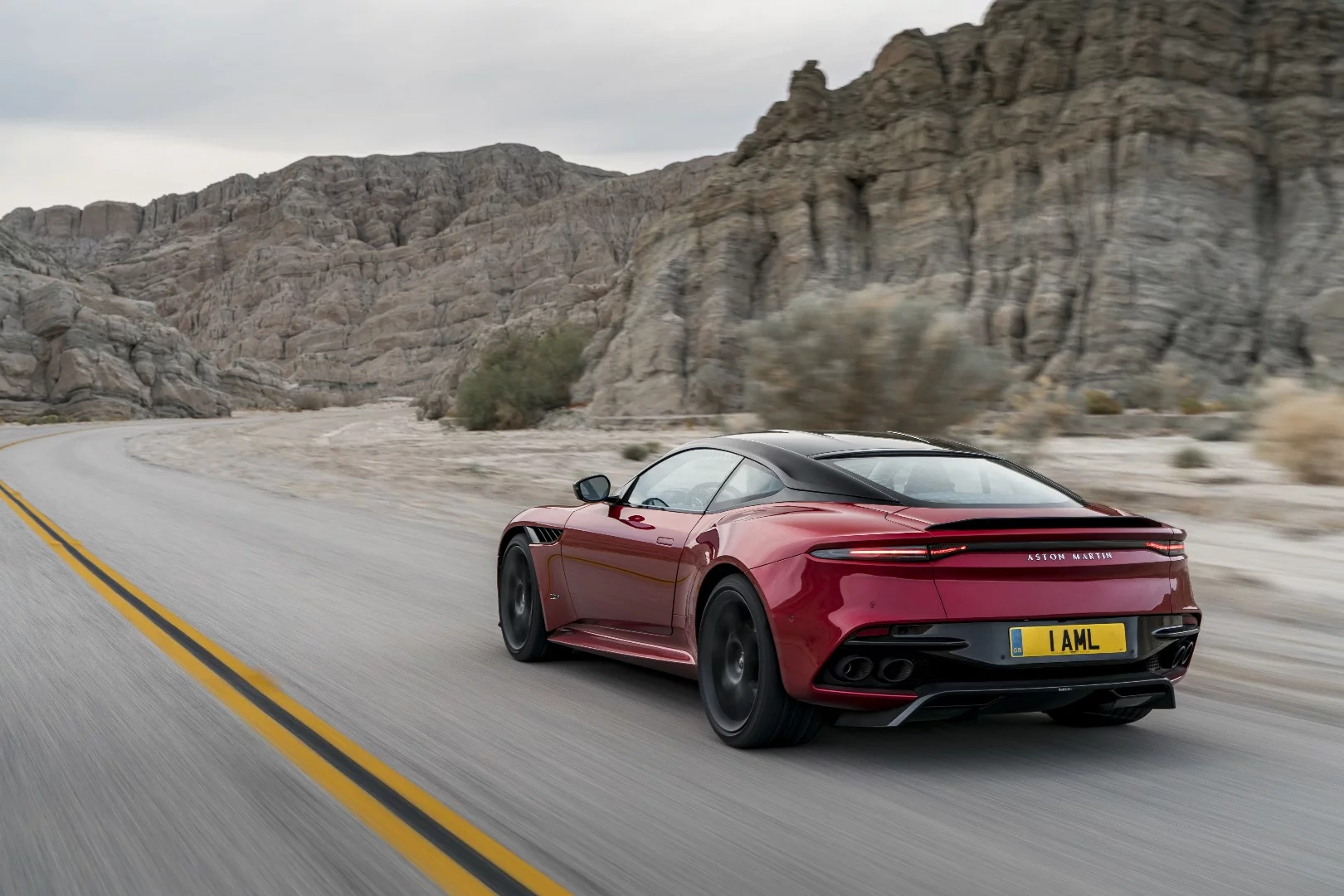 Aston Martin DBS Superleggera: the new king of the kill is a luxury sports tourer
